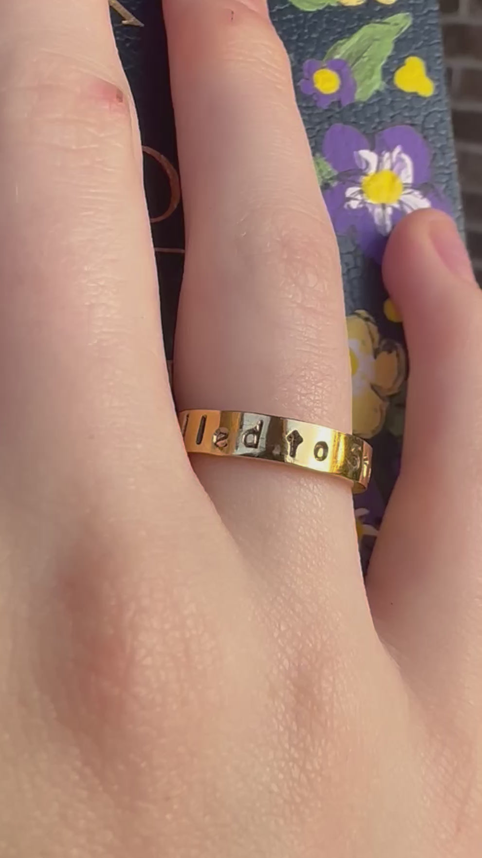 video showing gold called to stay ring on finger